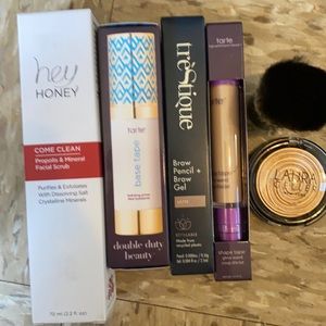 Makeup bundle